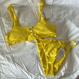 NWT Yellow Seashell Dippin Daisy’s Bikini set